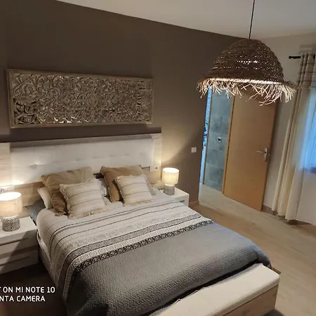 Apartment House 2 *